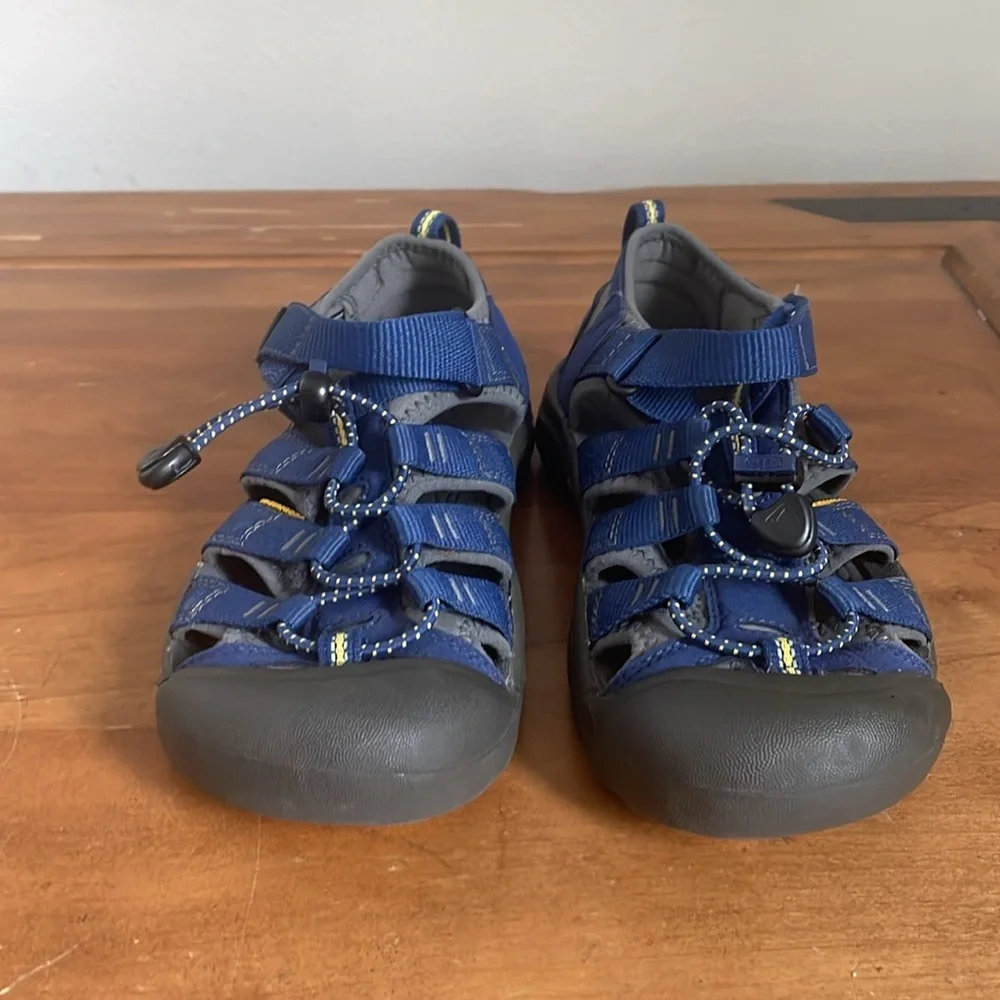 Keen Waterproof Kids Blue Outdoor Sandals Size 3